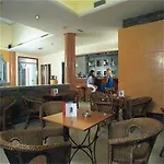 מלון Kalloni 3*