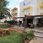 卡洛尼酒店