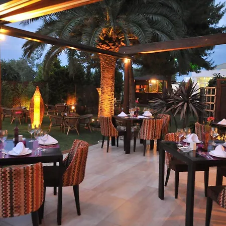 Hotel Kalloni 3*