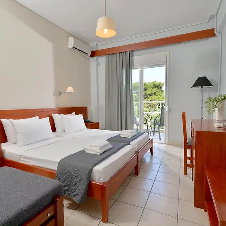Hotel Kalloni 3*
